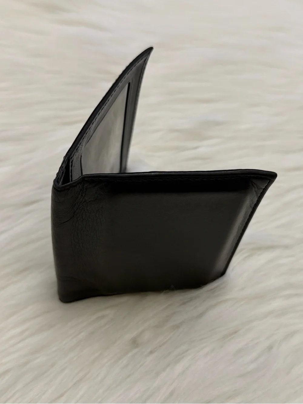 COACH - VINTAGE BLACK ALL LEATHER BIFOLD CARDHOLDER WALLET